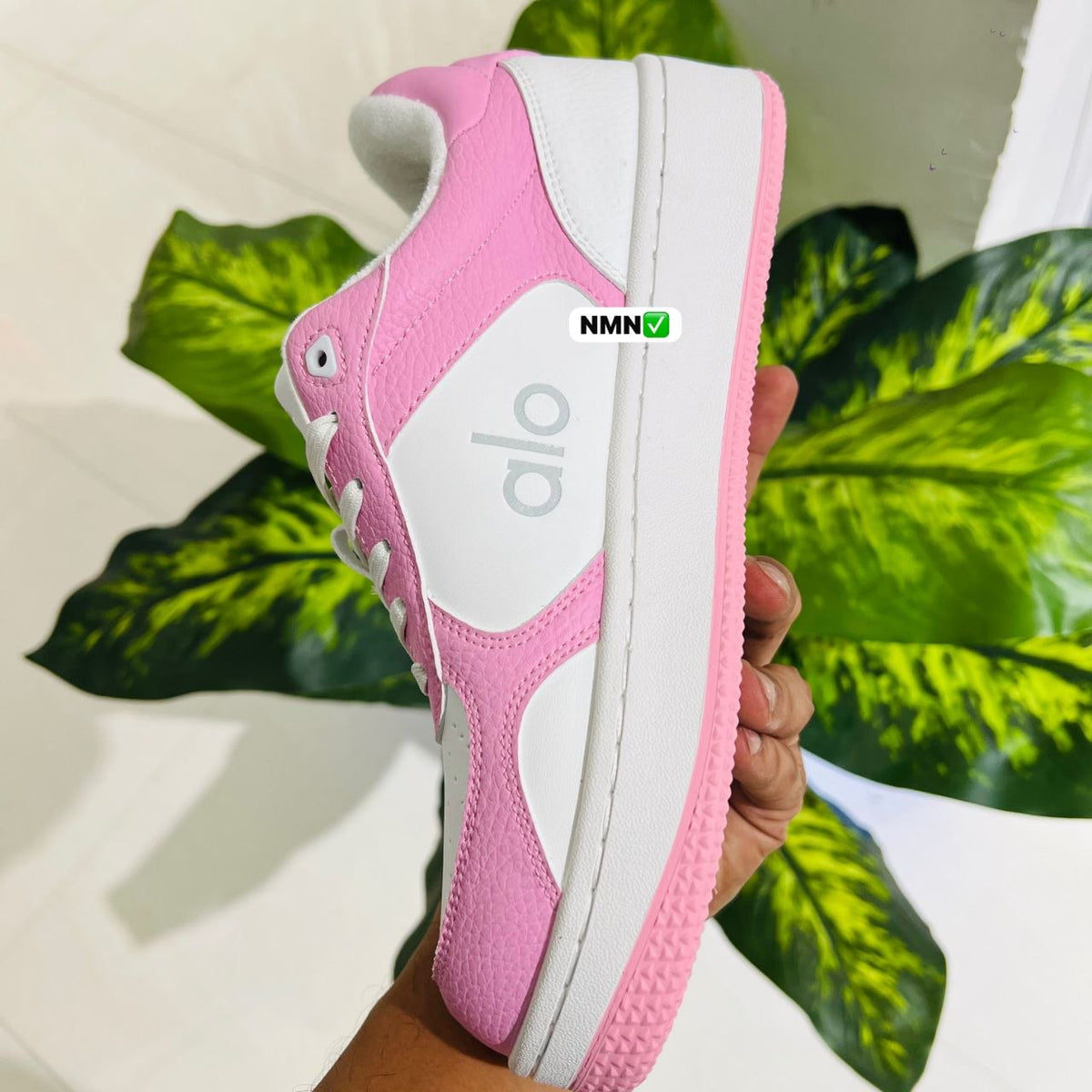 Shoes alo pink white