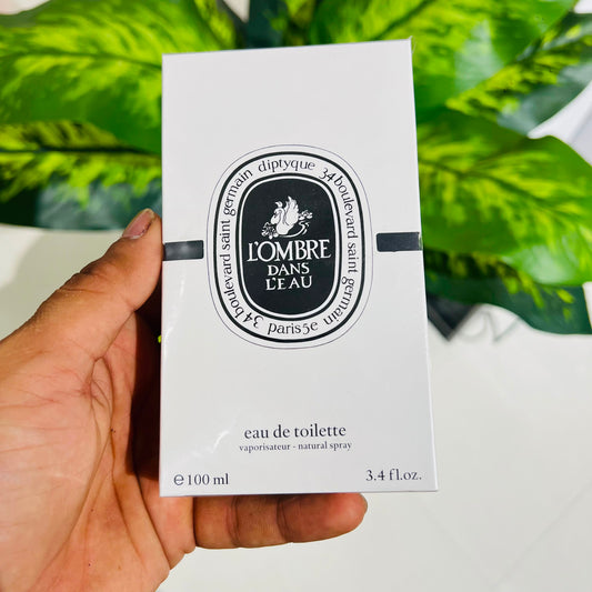 Perfume diptyque lombre dans leau
