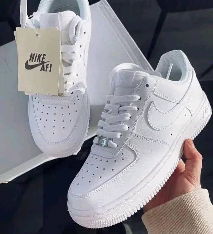 Shoes nike airforce 1 tripple white