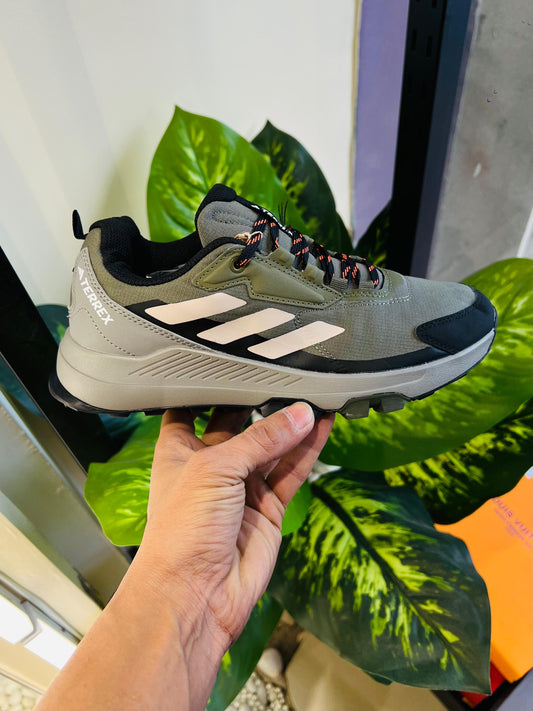 Shoes Adidas terrex