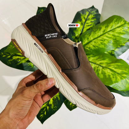 Shoes skecher slipins slipons brown cream