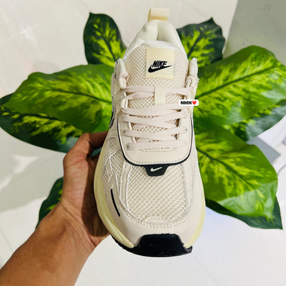 Shoes nike v2k cream off white
