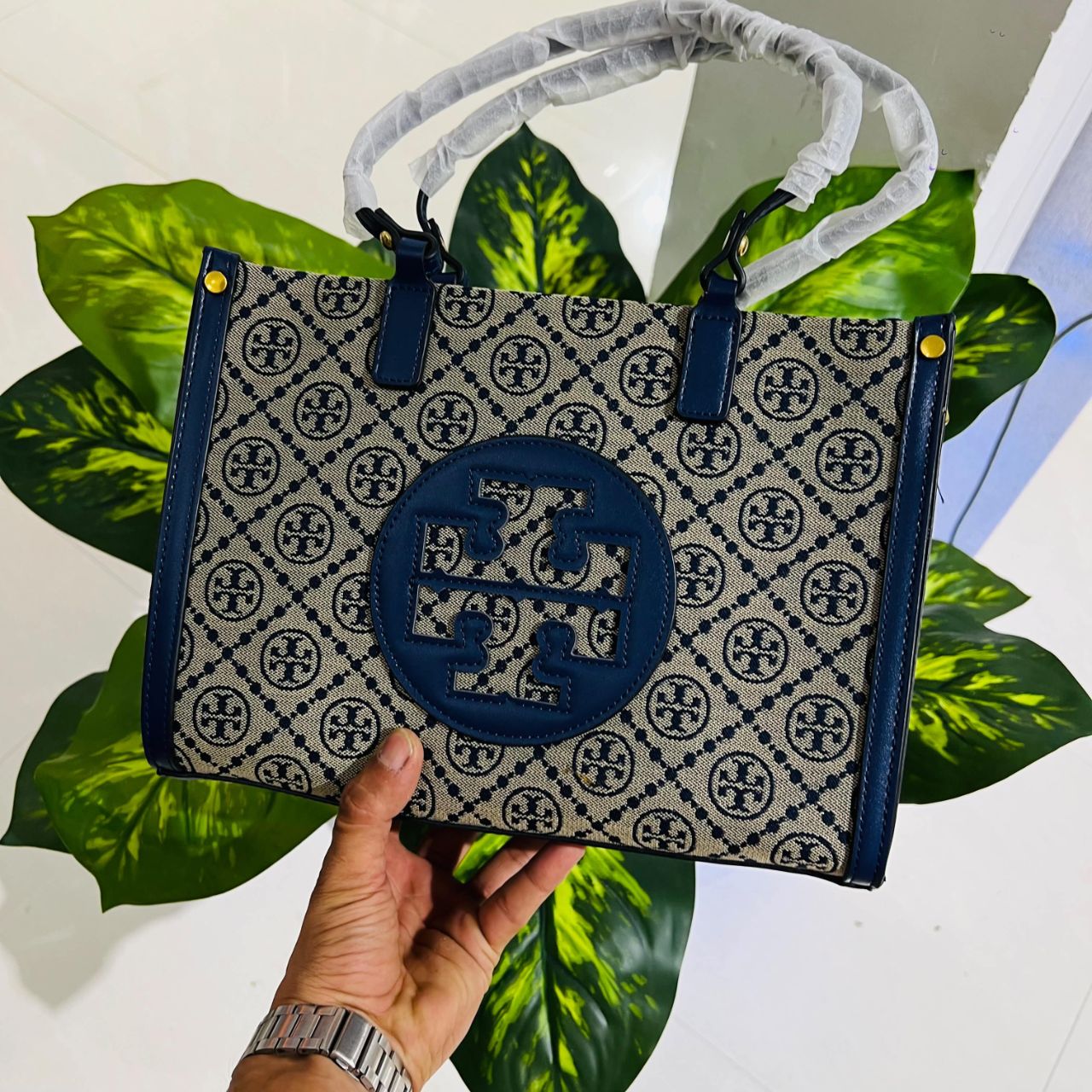 Ladies bag tory burch