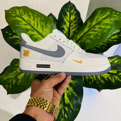Shoes nike airforce 1 panda prank cream grey off white