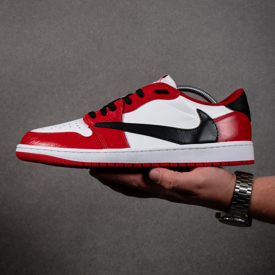 Shoes nike air jordan 1 flame red travis scott red white black jack cactus