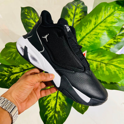 Shoes jordan aura max
