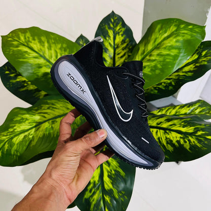Shoes nike vomero plus black grey sole