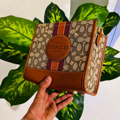 Ladies purse coach