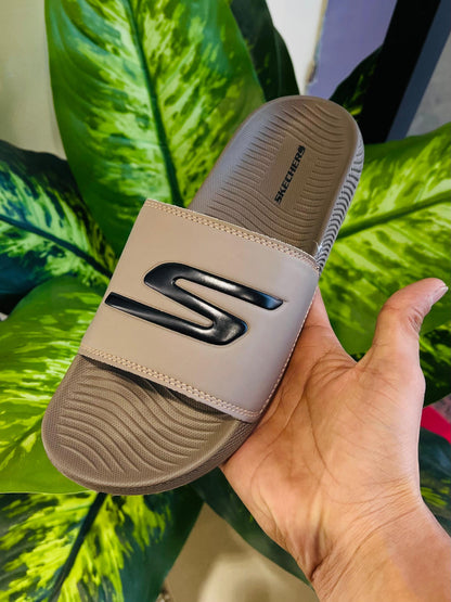 Slippers skechers brown