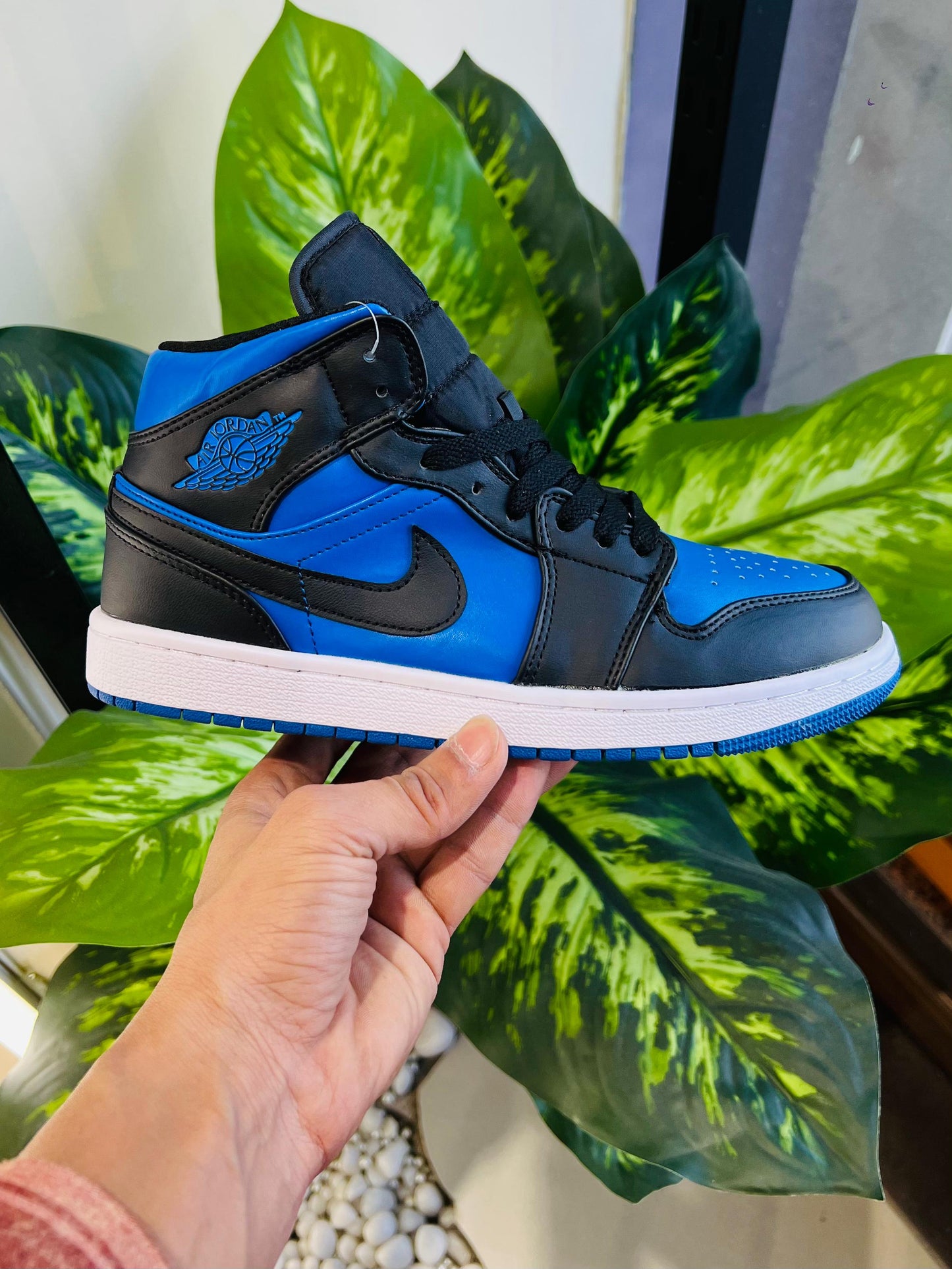 Shoes nike air jordan 1 high mid blue black