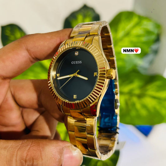 Watch guess gold black