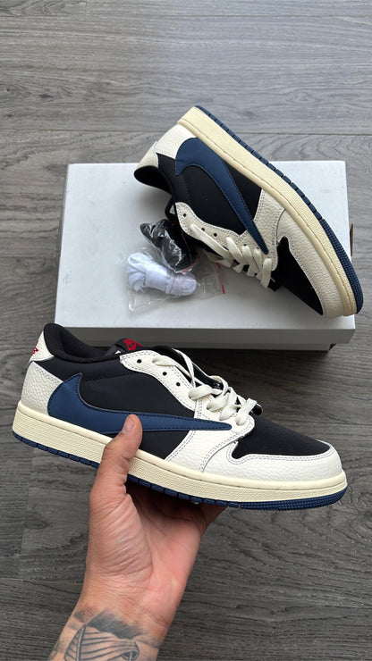 Shoes nike air jordan low x travis scott blue swoosh