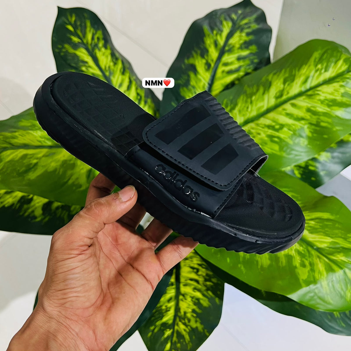 Slippers adidas all black velcro1