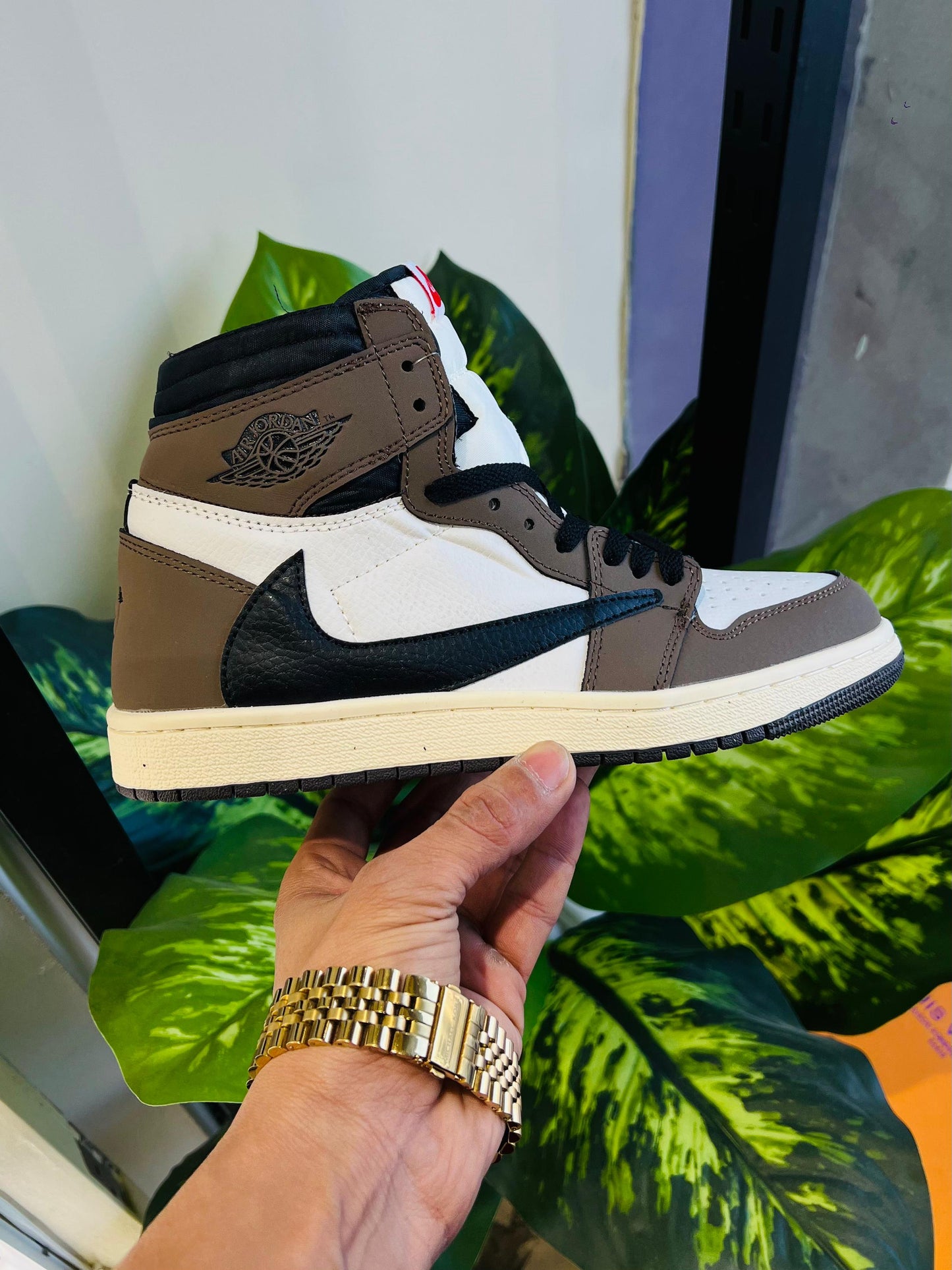Shoes nike air jordan 1 x travis scott mocha