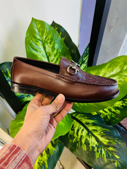 Formal belly brown coach
