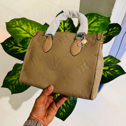 Ladies purse lv