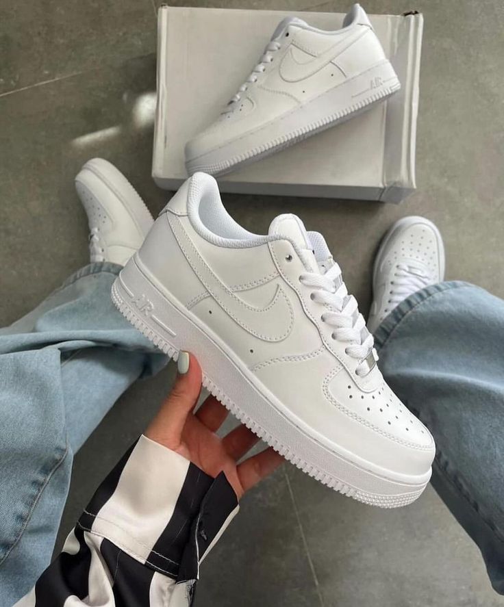 Shoes nike airforce 1 tripple white