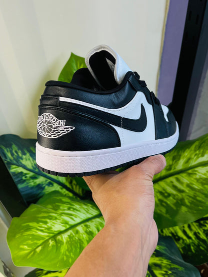 Shoes nike air jordan 1 panda low