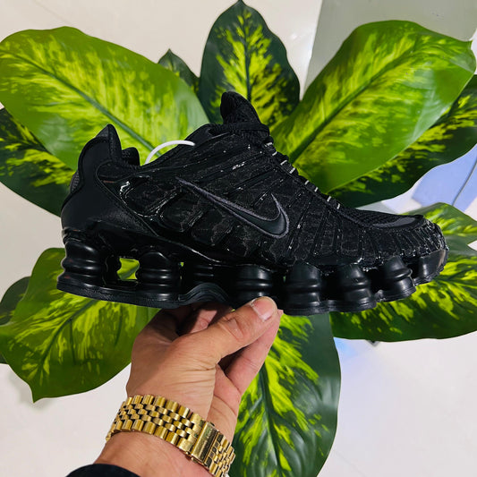 Shoes nike shox all black