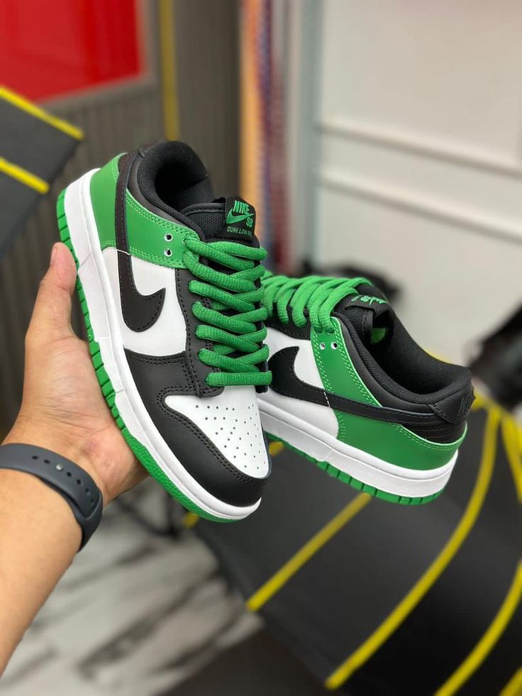 Shoes nike sb dunk green low pro