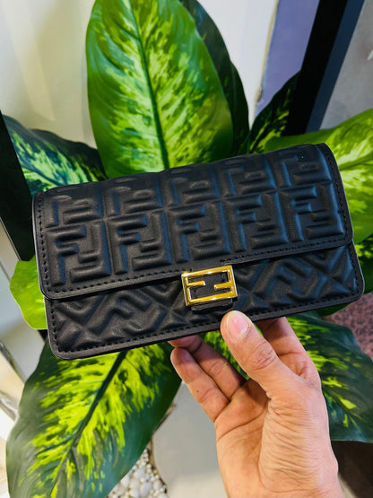 Ladies purse fendi