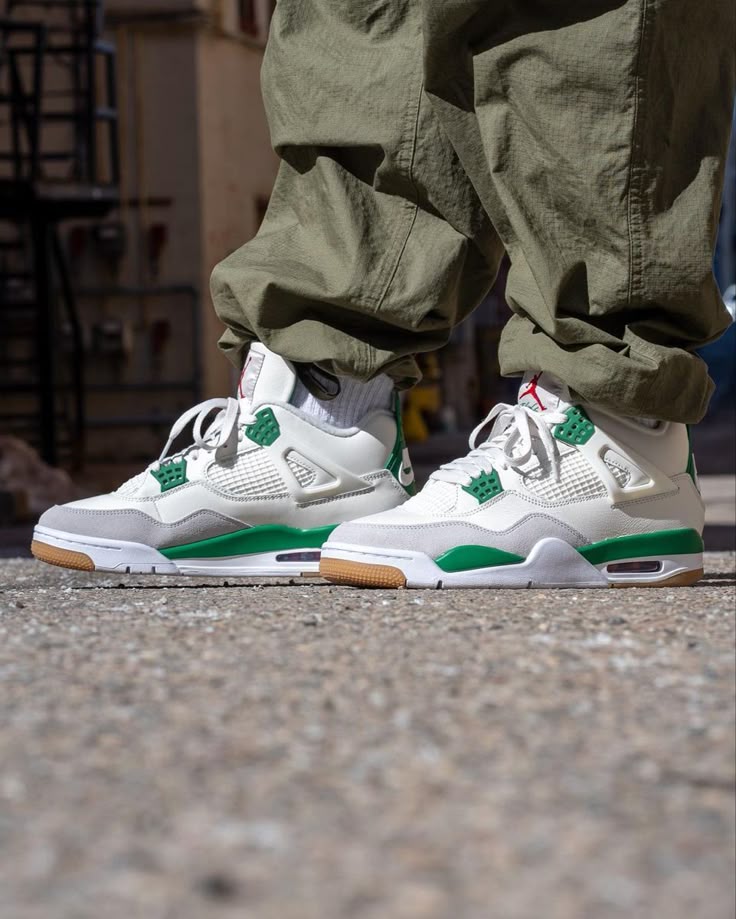 Shoes jordan retro 4 pine green