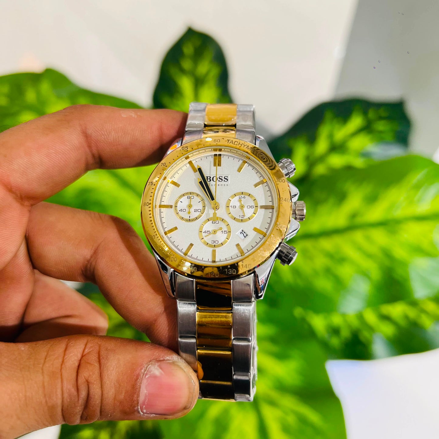 Watch boss silver gold white