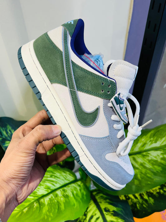 Shoes nike sb dunk green blue matching