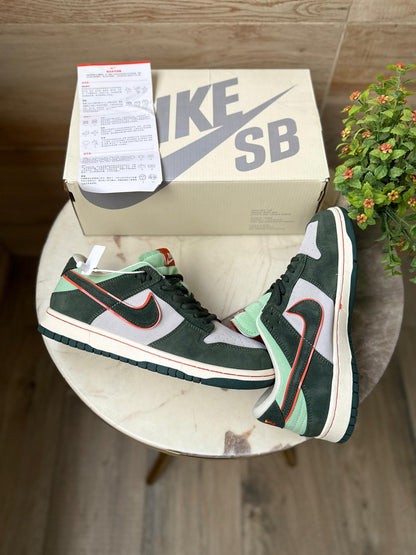 Shoes nike sb dunk green orange highlight otomo katsuhiro