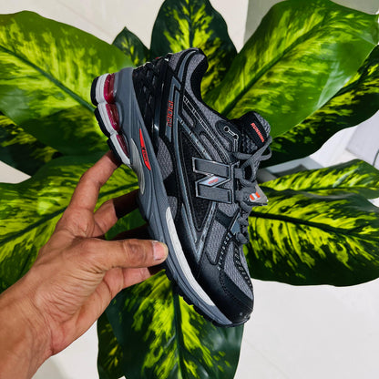 Shoes new balance 1906