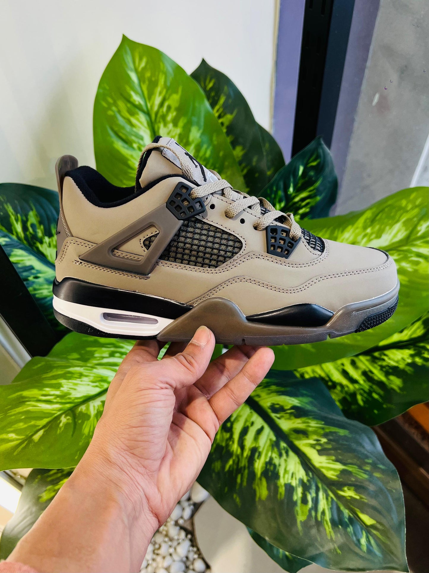 Shoes nike jordan retro 4 grey