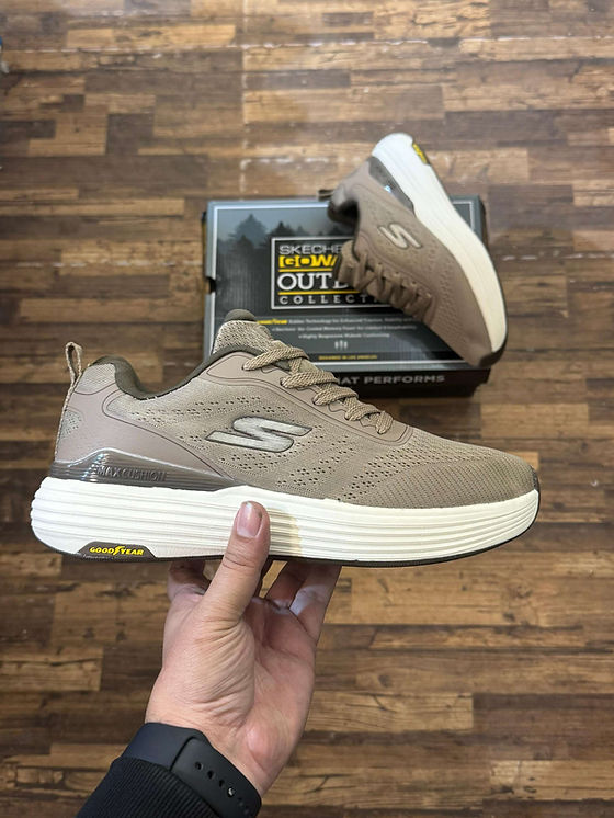Shoes skecher british brown off white