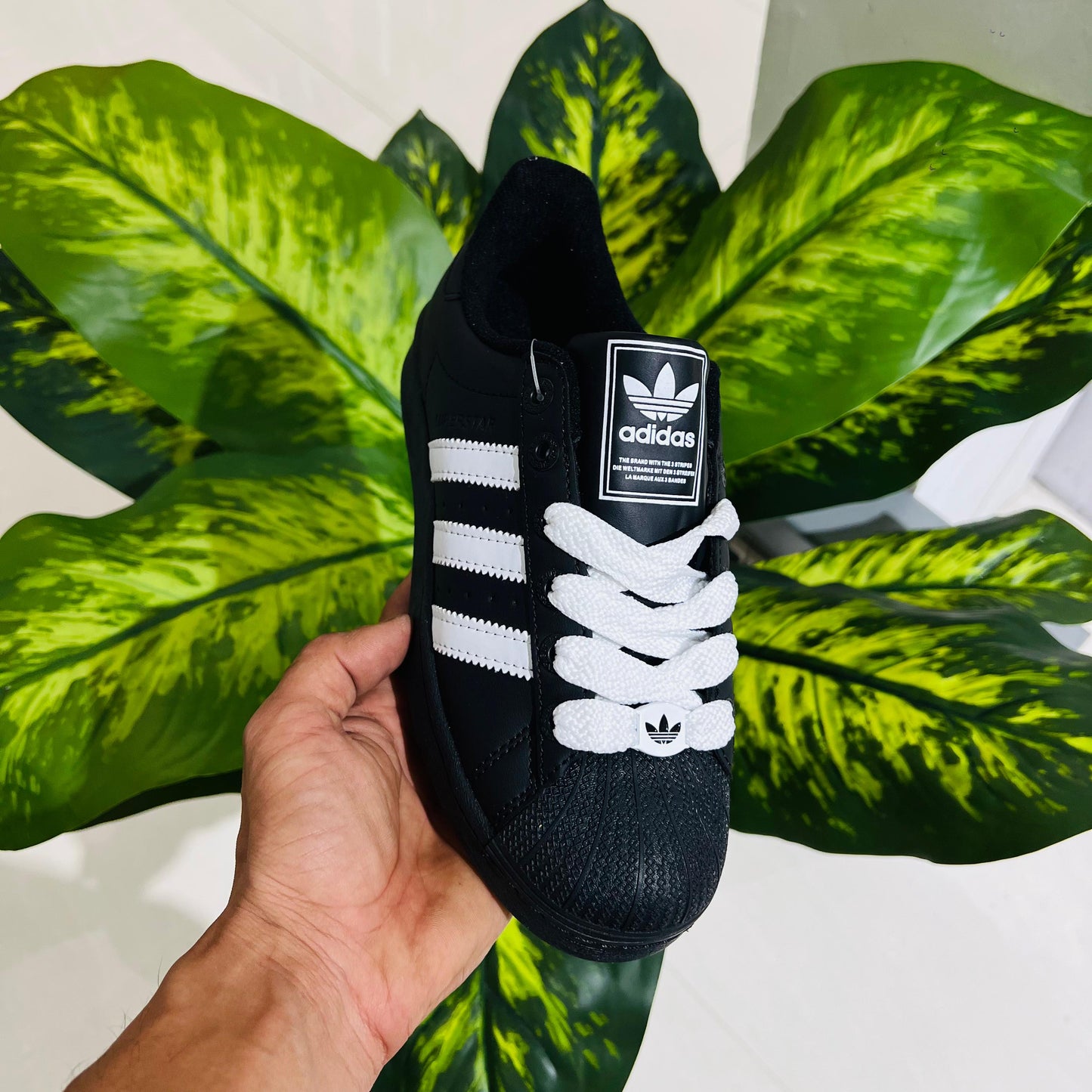 Shoes adidas superstar new black