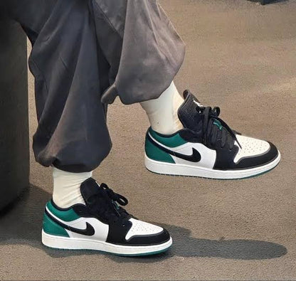 Shoes nike air jordan 1 low mystic green 💚