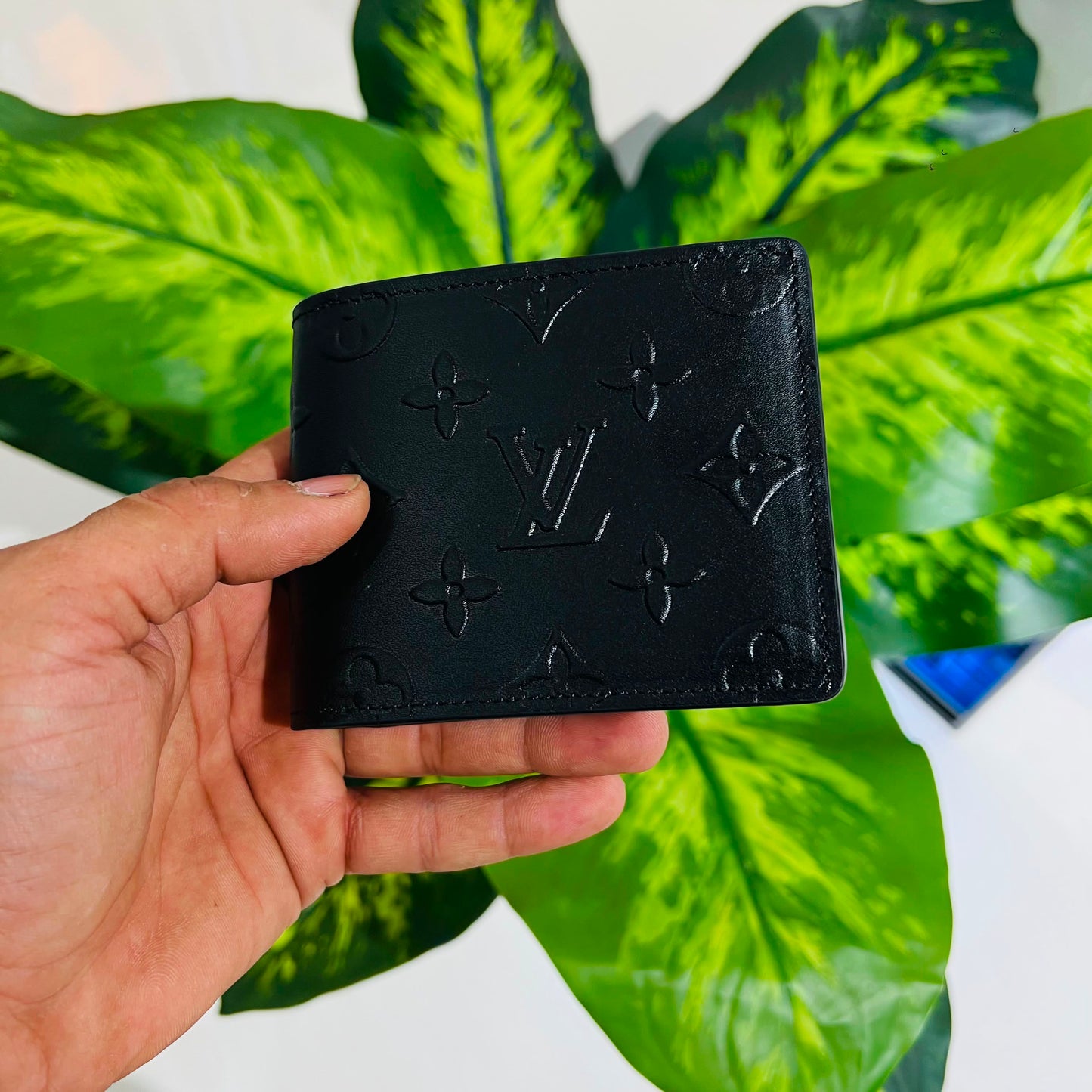 Wallet lv black embossed black premium