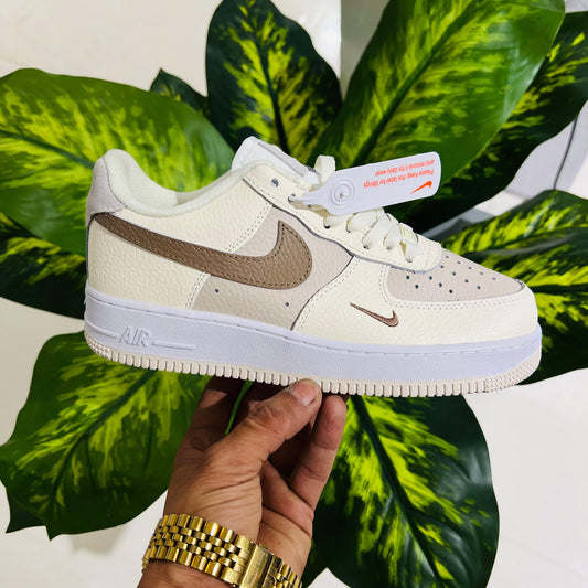 Shoes nike airforce 1 cream Og