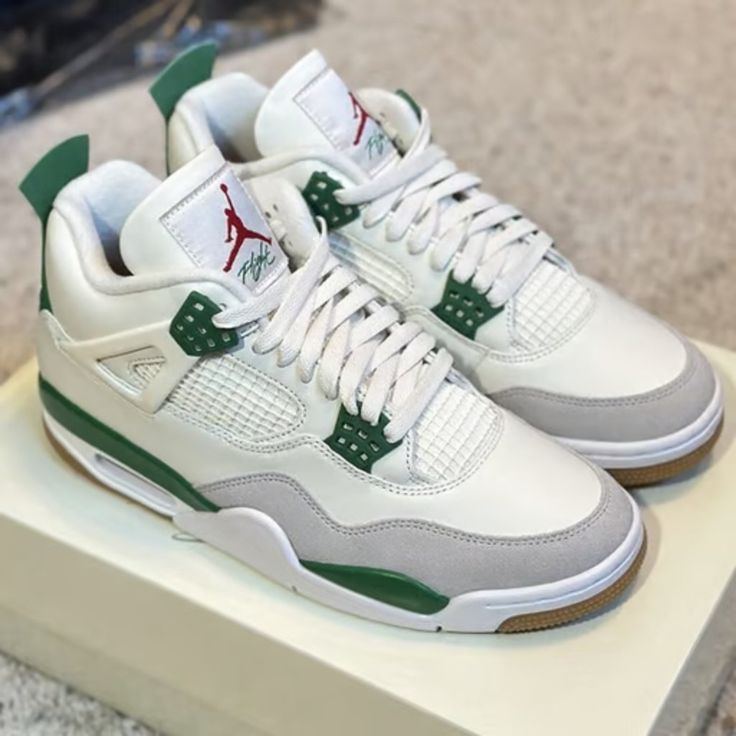 Shoes jordan retro 4 pine green