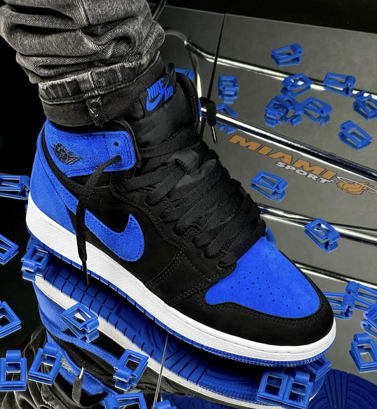 Shoes nike air jordan 1 blue suede