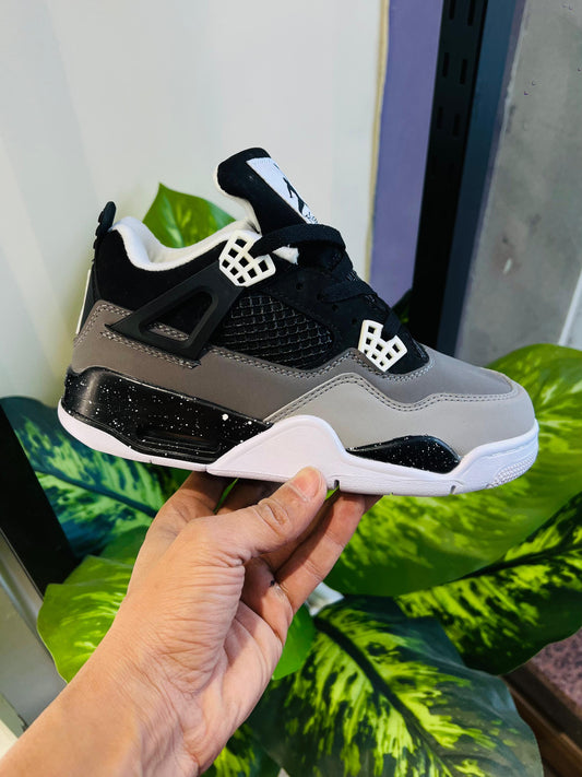 Shoes jordan retro 4 grey black