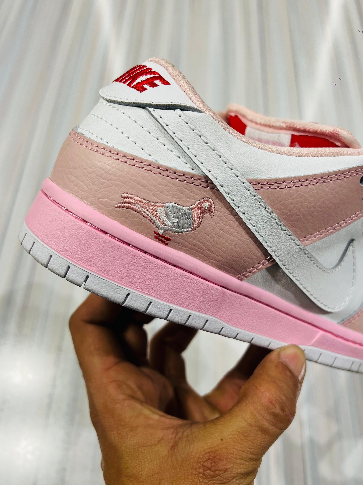 Shoes nike sb dunk pink pigeon