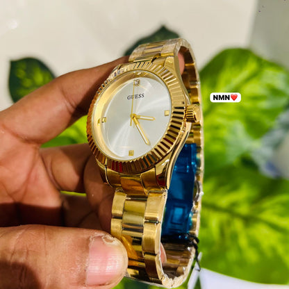 Watch guess gold white