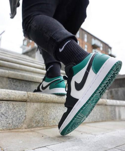 Shoes nike air jordan 1 low mystic green 💚