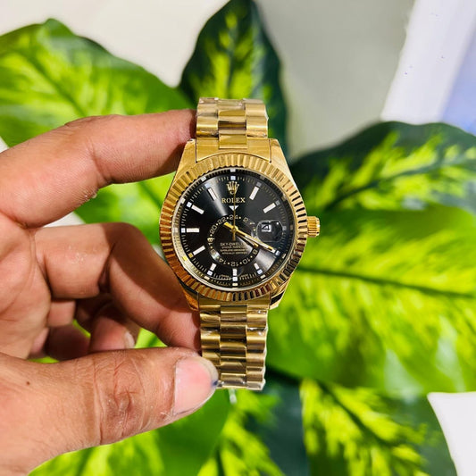 Watch rolex gold black