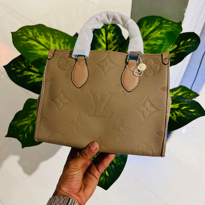 Ladies purse lv