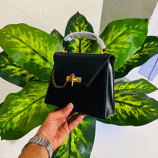 Ladies bag charles & keith