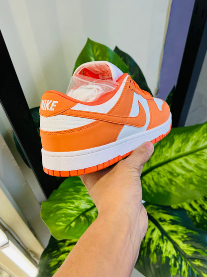 Shoes nike sb dunk orange white