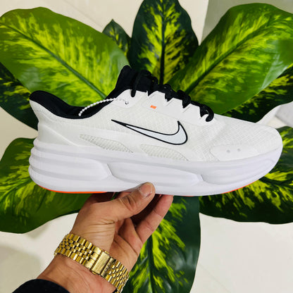 Shoes nike white running
