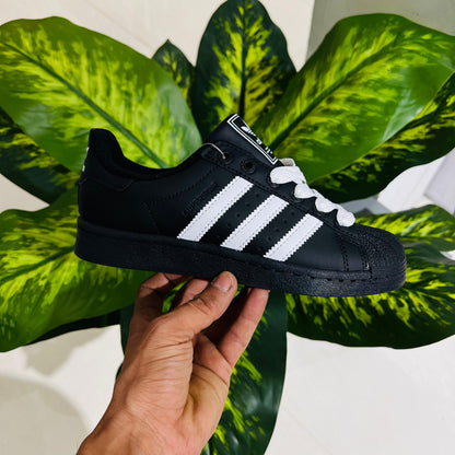 Shoes adidas superstar new black