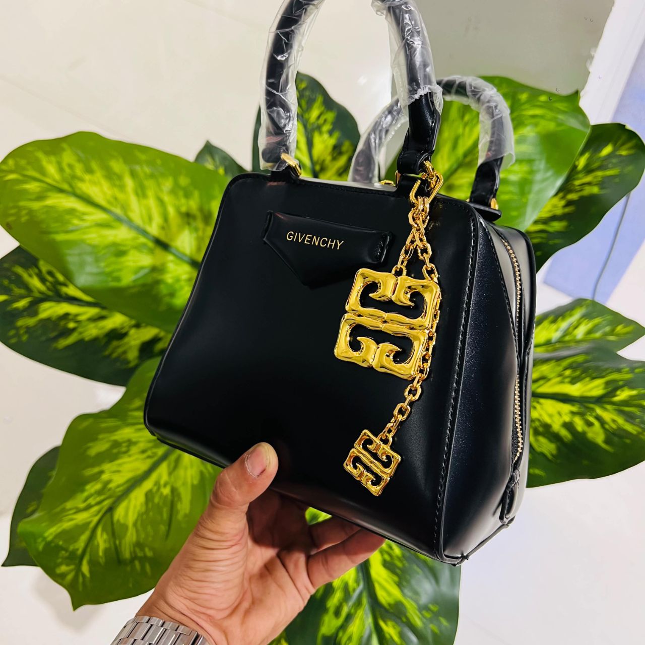 Ladies bags givenchy