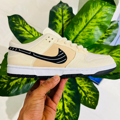 Shoes nike sb dunk cream off white black swoosh